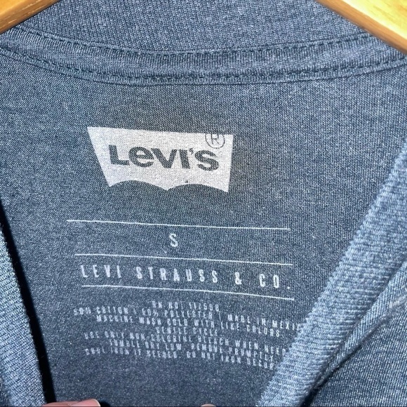 Levis Bear Graphic Print Tshirt - Picture 3 of 4